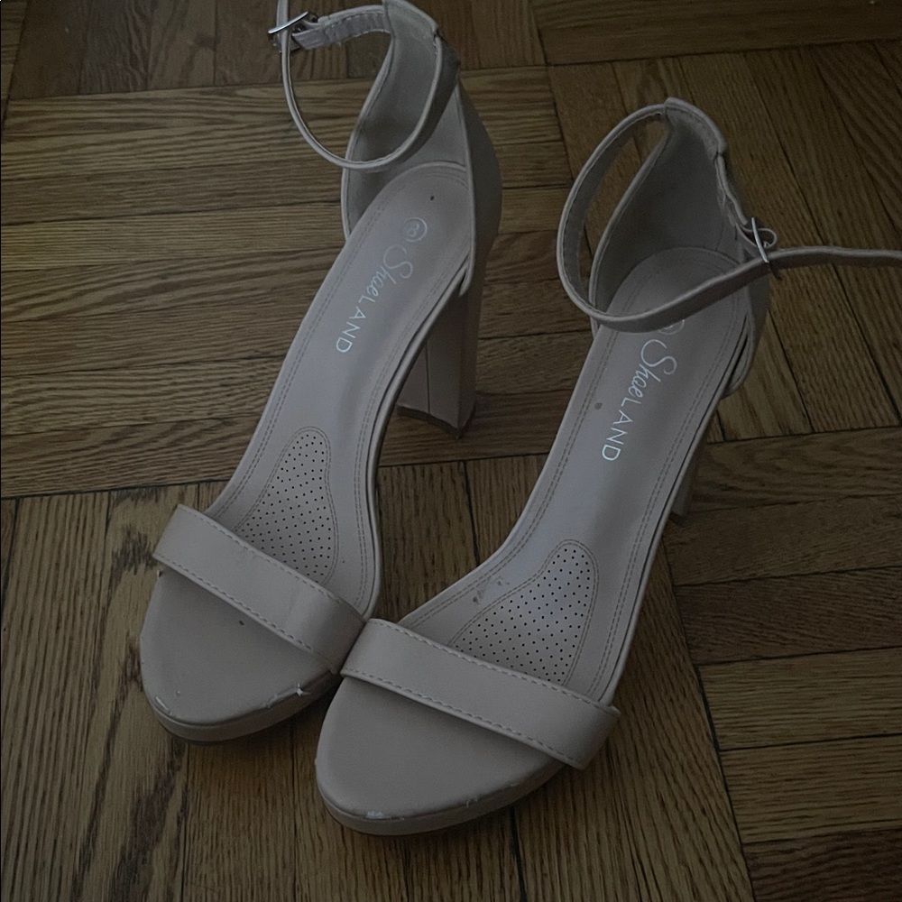 Sleeland Women's Stylish Cream Heels